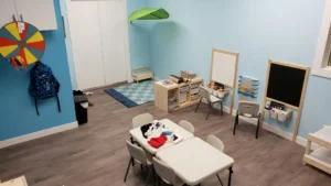 blue-learning-room-01