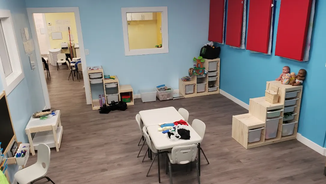 blue-learning-room-02