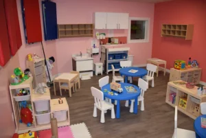 pink-classroom-02